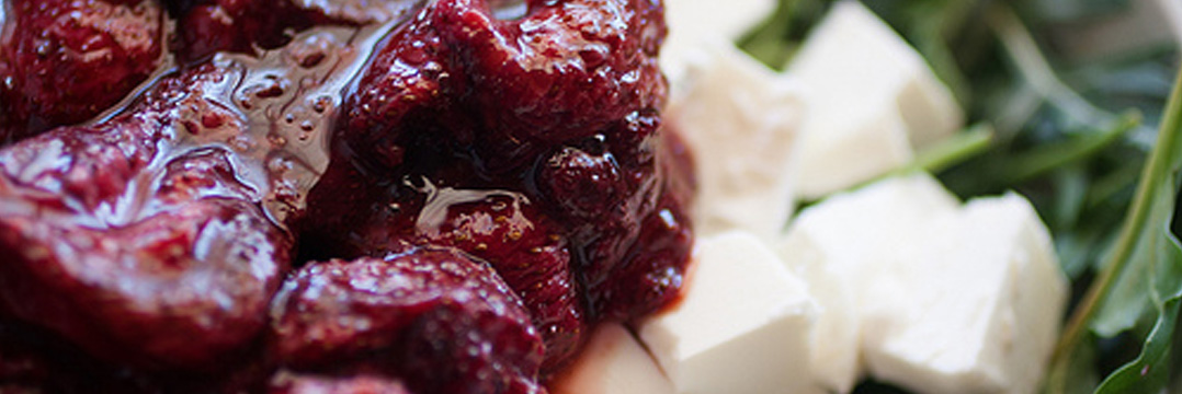 草莓火箭和羊乳酪沙拉